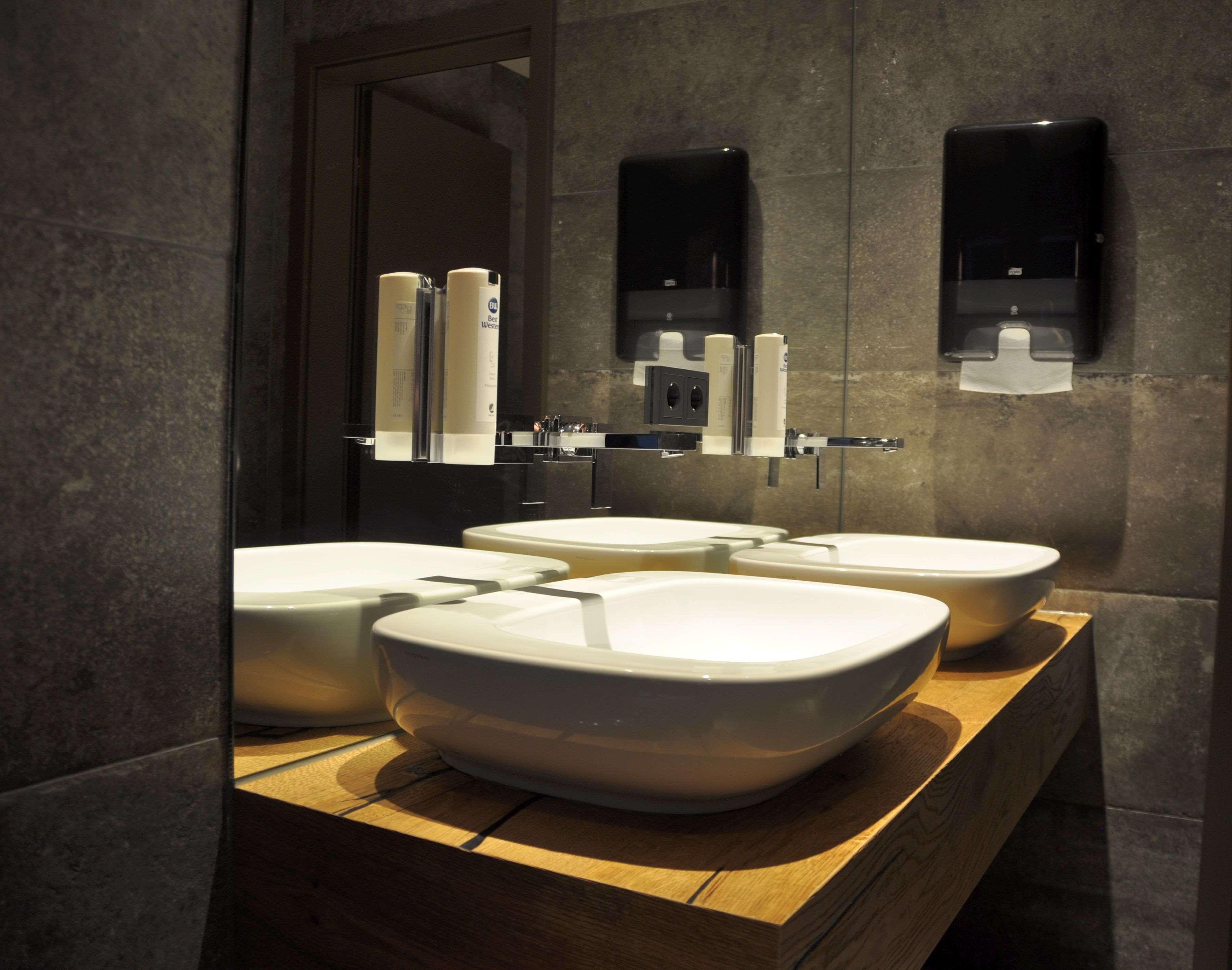 Western Hotel 3*